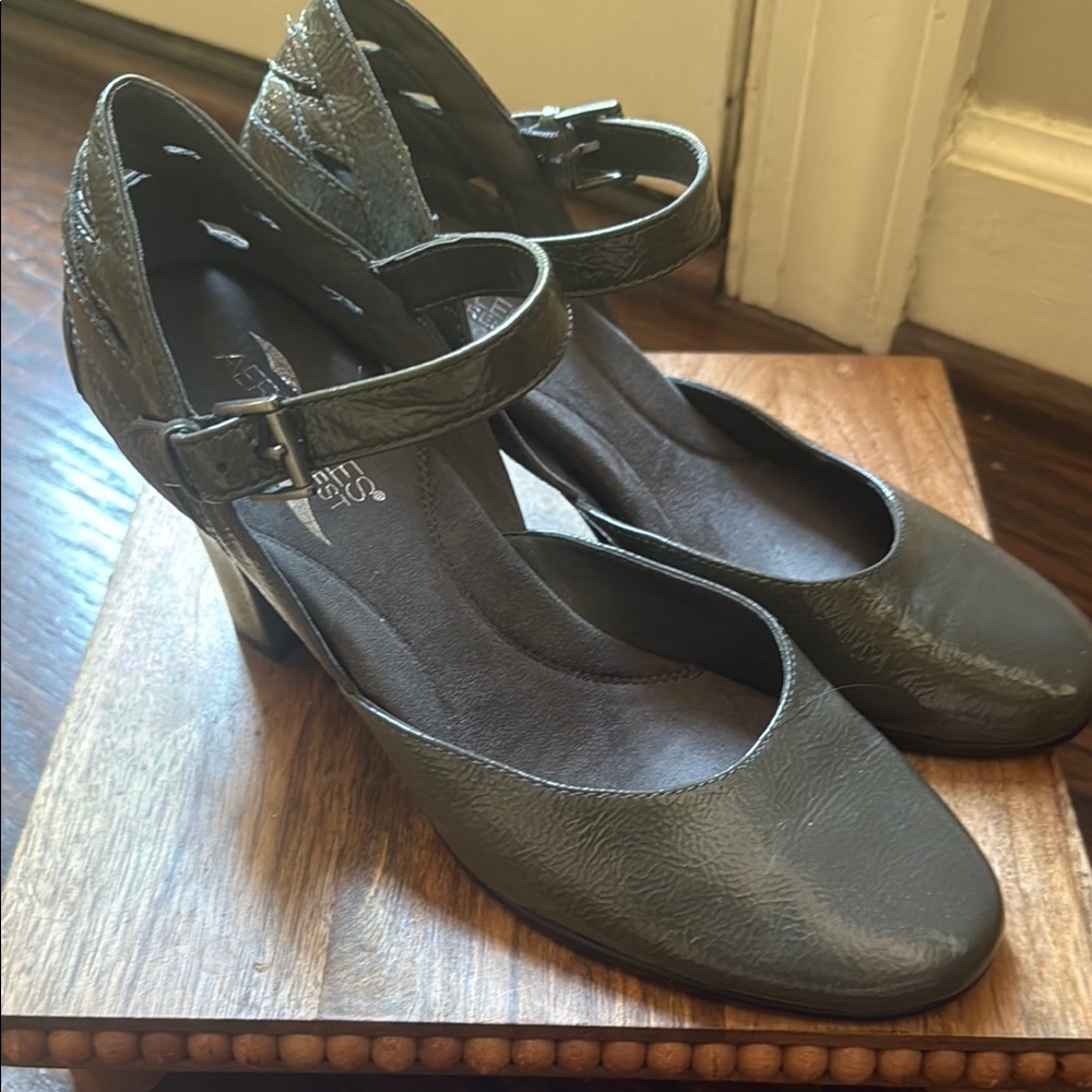 Aerosoles Elegant Gray Women's Shoes